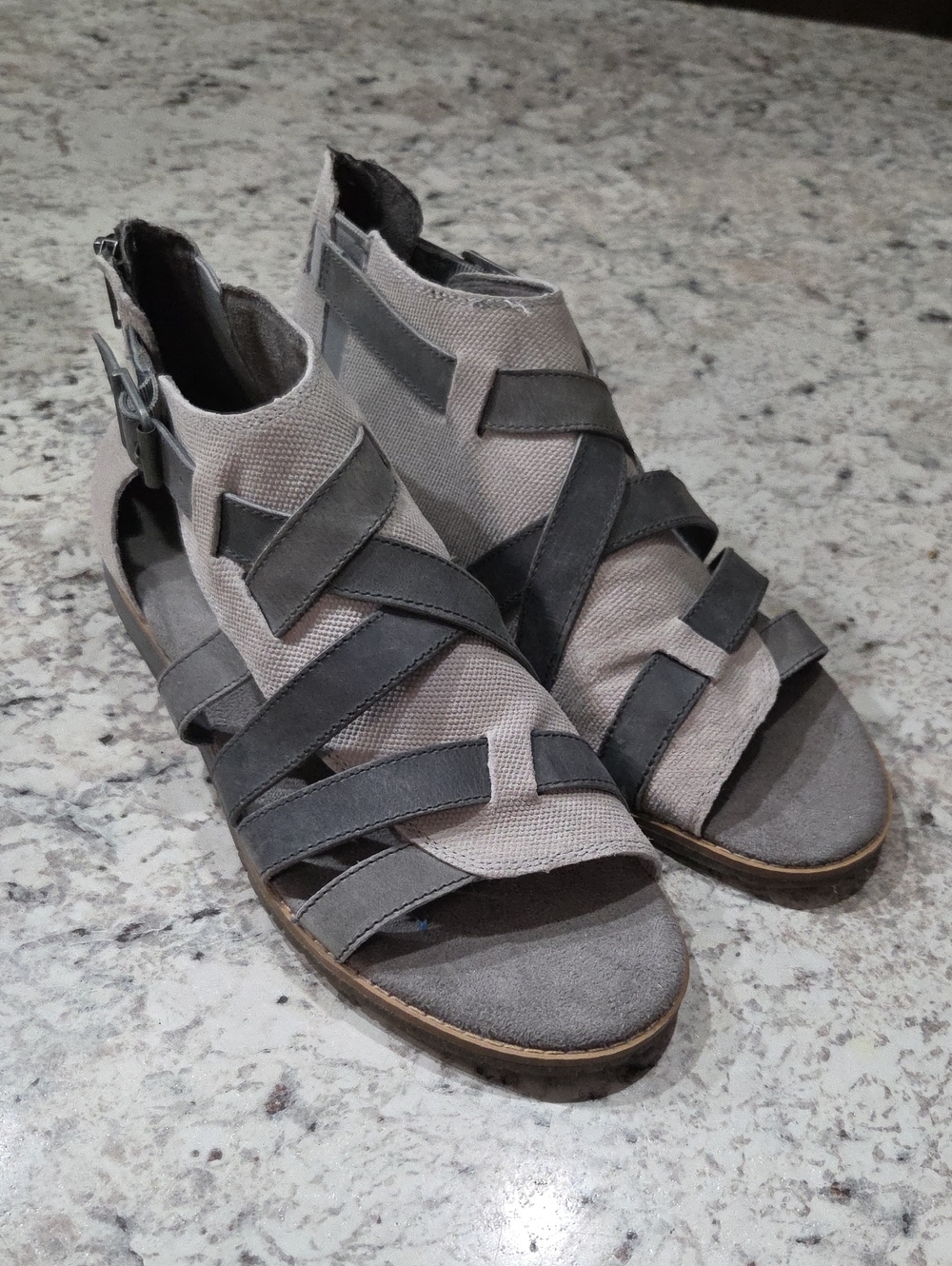 CAT Womens Sandals..9